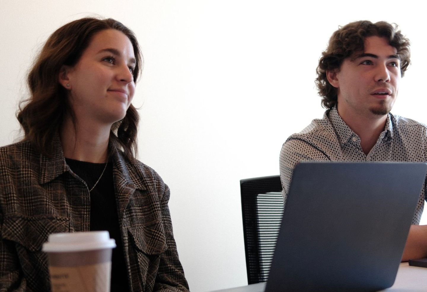 Loïc Goyette et Sabrina Demers de l’UEQ lors d’une rencontre avec la FQPPU